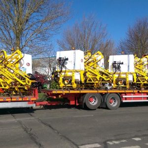 DE-ICER SPRAYERS - 6 Off to the airports
