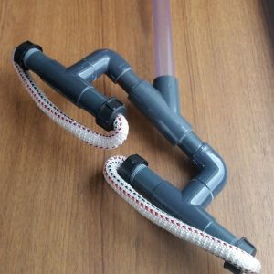 Twin headed Weed wiper (hand held) for spot treating weeds